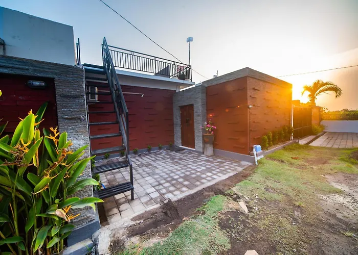 Rumah Lebah 2br Private Seririt Banjar (Bali)