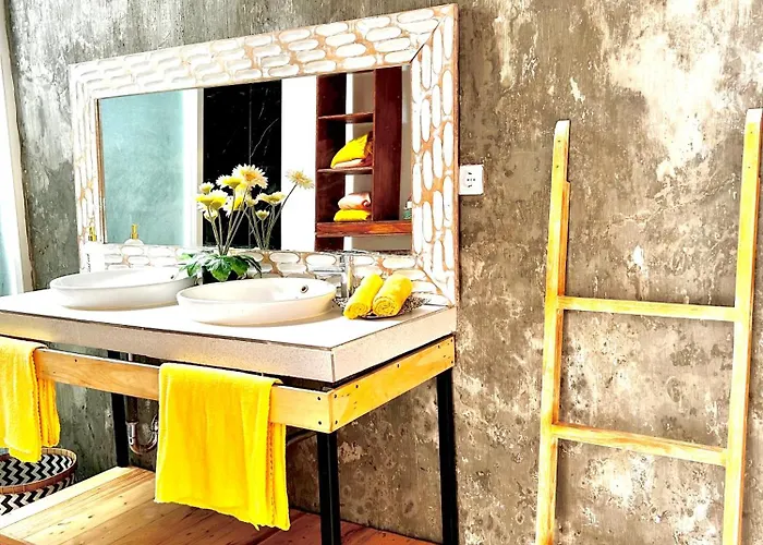 Rumah Lebah 2br Private Seririt Villa *